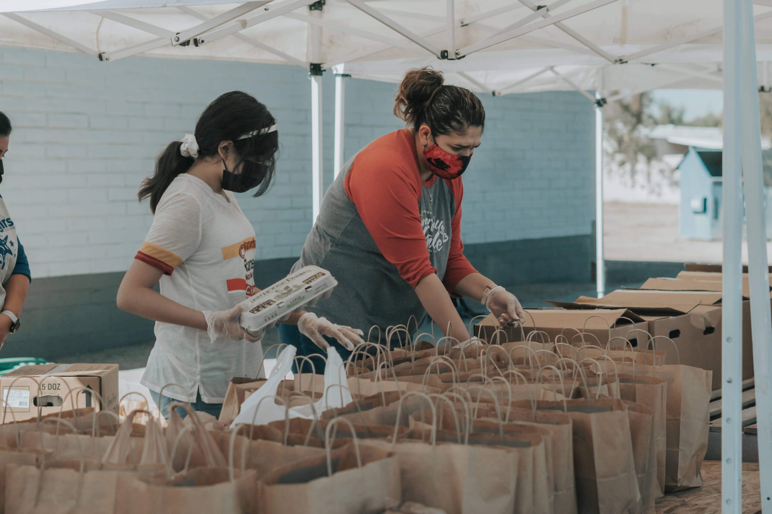 You are currently viewing Food Bank Preps For High Demand As COVID-19 Aid Ends